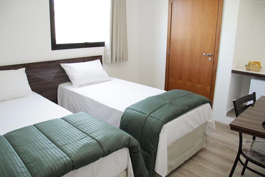 Jf Hotel Nova Alianca ฮิเบเราเปรโต ภายนอก รูปภาพ