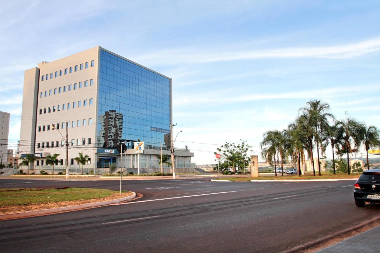 Jf Hotel Nova Alianca ฮิเบเราเปรโต ภายนอก รูปภาพ