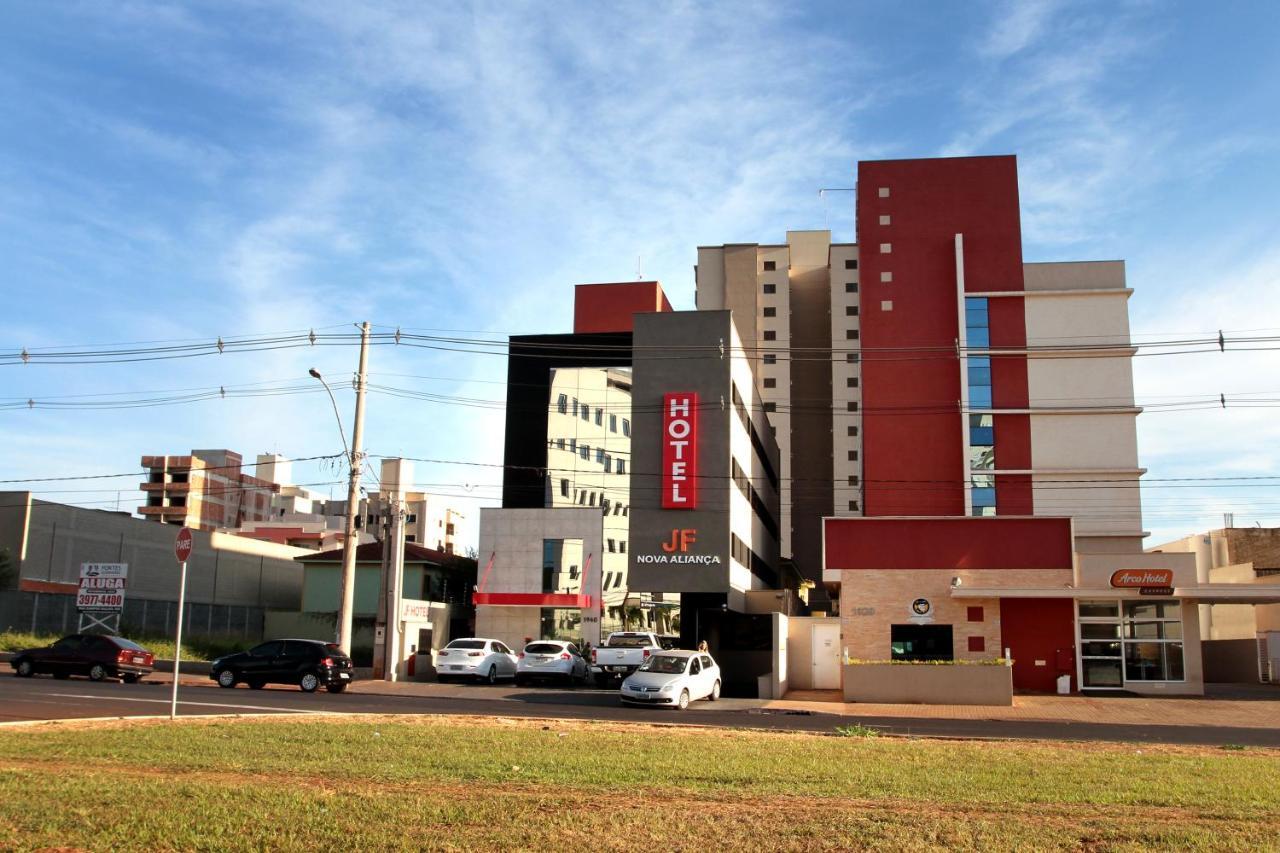 Jf Hotel Nova Alianca ฮิเบเราเปรโต ภายนอก รูปภาพ